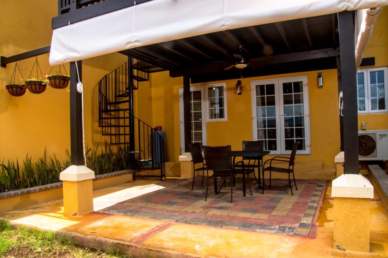 Апартаменты Vacation Getaway In Mango Walk Country Club Бухта Монтего Экстерьер фото