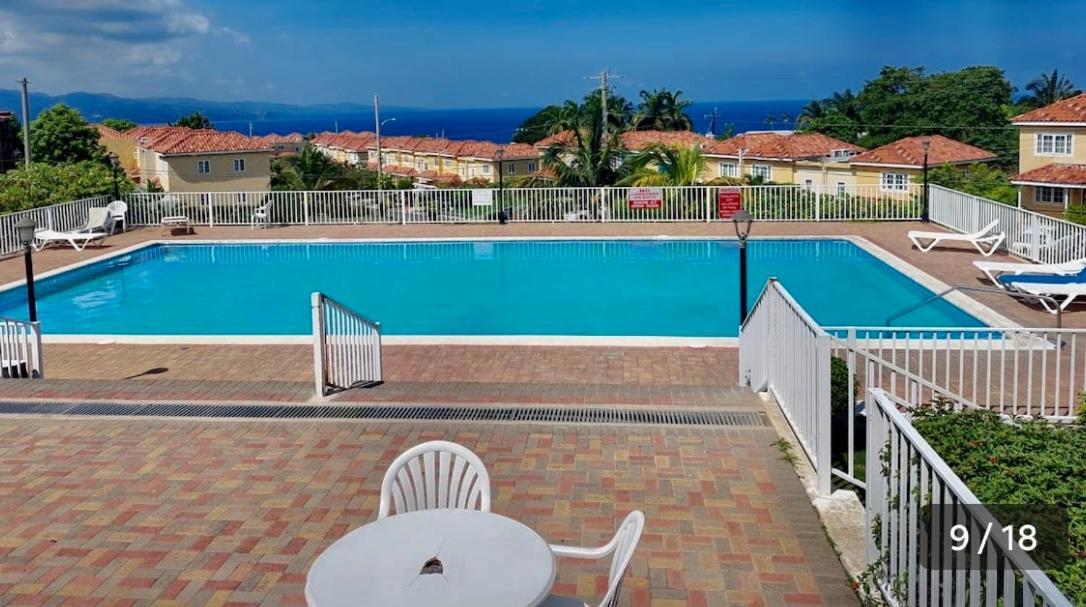 Апартаменты Vacation Getaway In Mango Walk Country Club Бухта Монтего Экстерьер фото